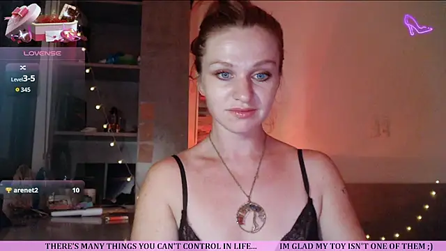 Snapshot of Cassie_Wild chatting on 17, 7, 2026 Cassie Wild online show from 17, 7, 2026