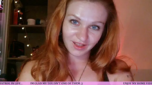 Snapshot of Cassie_Wild chatting on 12, 7, 2026 Cassie Wild online show from 12, 7, 2026