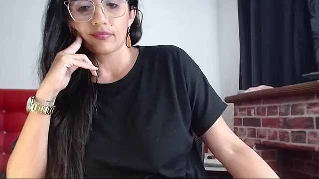 Lucynaugthyy online show from 10, 3, 2025