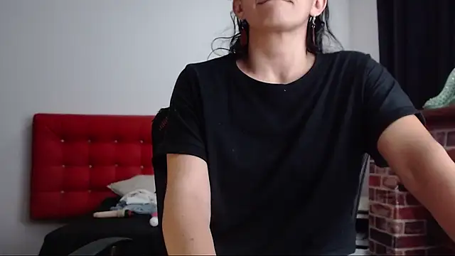 Lucynaugthyy online show from 16, 3, 2025