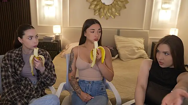 Jasmine Flow online show from 11, 10, 2025