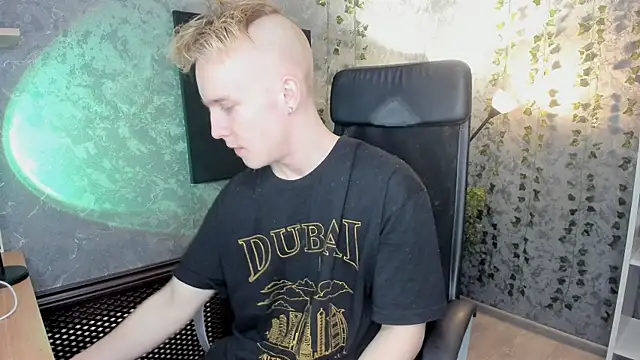 Snapshot of AlexxSweet chatting on 31, 1, 2025 AlexxSweet online show from 31, 1, 2025