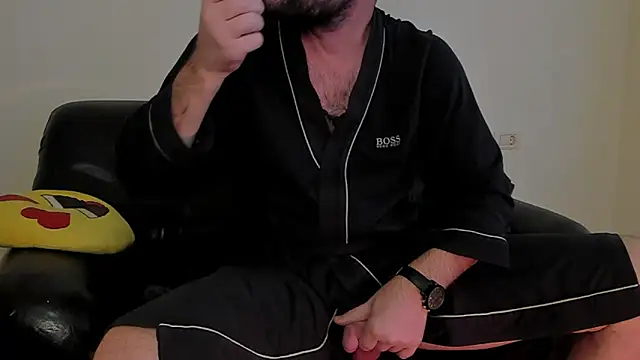 Snapshot of KingMalcom chatting on 27, 10, 2025 KingMalcom online show from 27, 10, 2025