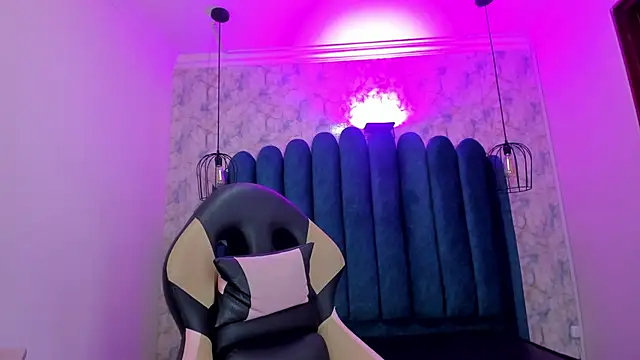 nalalye cruzz  online show from 6, 2, 2026