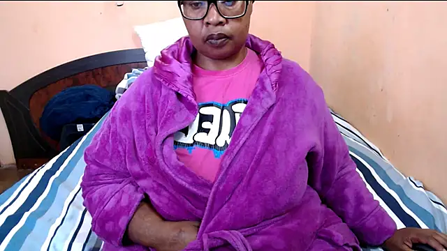 ZOQULUx online show from 9, 6, 2026
