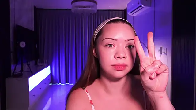 VixenMia online show from 26, 9, 2025