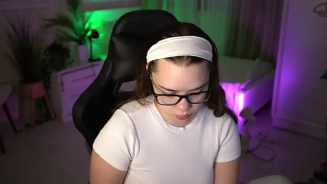 VixenMia online show from 13, 1, 2025