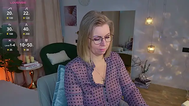 Annie Light online show from 21, 4, 2026