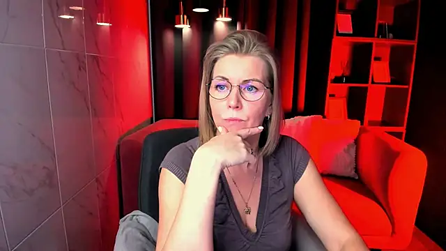 Annie Light online show from 6, 2, 2026