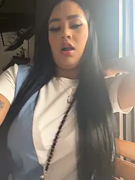 Luisa Fernandaa online show from 22, 2, 2026