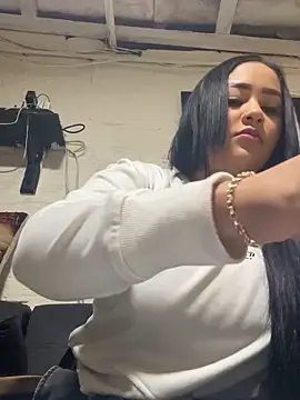 Luisa Fernandaa online show from 2, 2, 2026