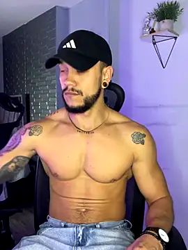 ARON TAYLER01 online show from 25, 11, 2025