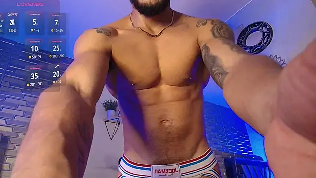 ARON TAYLER01 online show from 3, 7, 2026