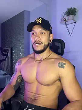 ARON TAYLER01 online show from 28, 10, 2025