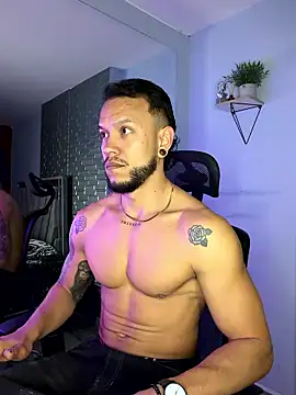 ARON TAYLER01 online show from 13, 1, 2026