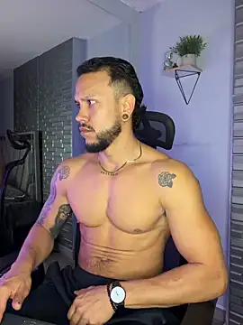 ARON TAYLER01 online show from 19, 12, 2025