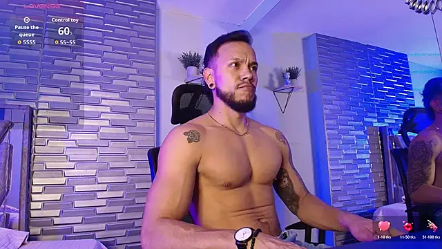 ARON TAYLER01 online show from 15, 3, 2026