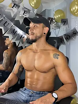 ARON TAYLER01 online show from 27, 2, 2025