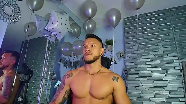 ARON TAYLER01 online show from 20, 2, 2026