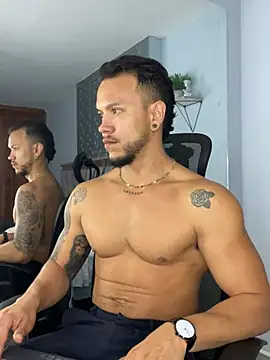 ARON TAYLER01 online show from 6, 2, 2025