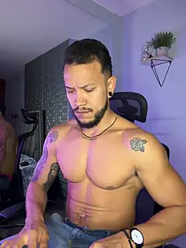 ARON TAYLER01 online show from 4, 12, 2025