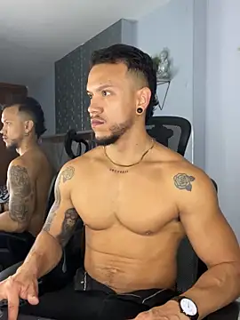 ARON TAYLER01 online show from 31, 1, 2025