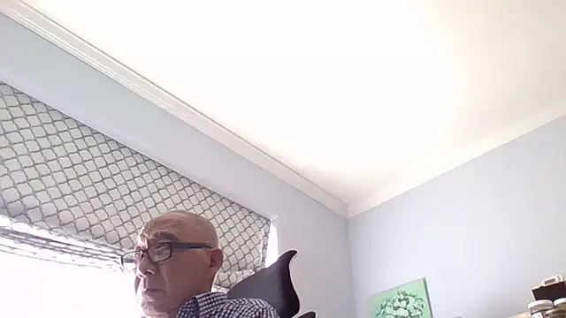 Snapshot of daver-man chatting on 1, 10, 2025 daver-man online show from 1, 10, 2025