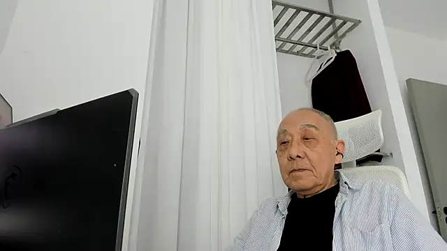 Snapshot of daver-man chatting on 23, 10, 2025 daver-man online show from 23, 10, 2025