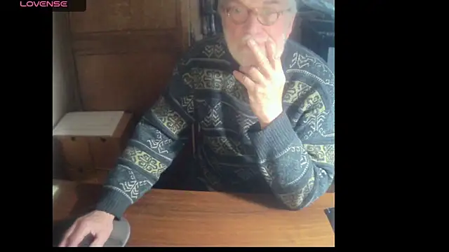 Snapshot of terrybare chatting on 11, 2, 2025 terrybare online show from 11, 2, 2025