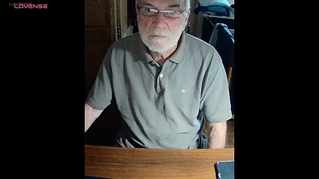 Snapshot of terrybare chatting on 3, 6, 2026 terrybare online show from 3, 6, 2026