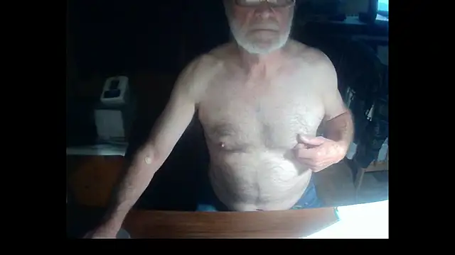 Snapshot of terrybare chatting on 20, 12, 2025 terrybare online show from 20, 12, 2025