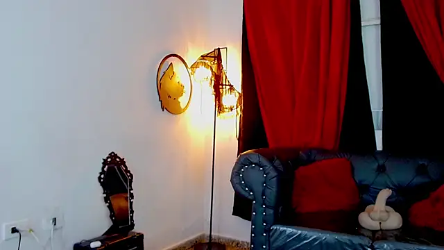 Snapshot of misslombana chatting on 25, 4, 2026 misslombana online show from 25, 4, 2026
