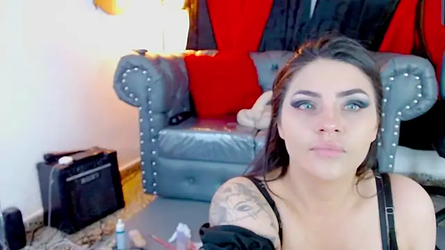 misslombana online show from 10, 4, 2026