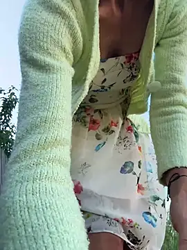 MilffantasyX online show from 19, 6, 2026