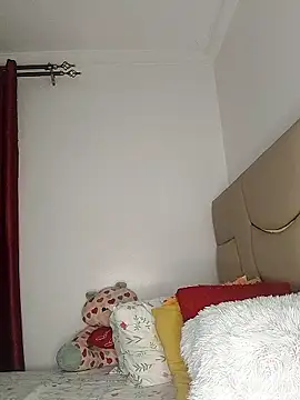 NicRaisaa online show from 19, 12, 2025