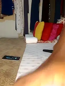 NicRaisaa online show from 18, 2, 2025