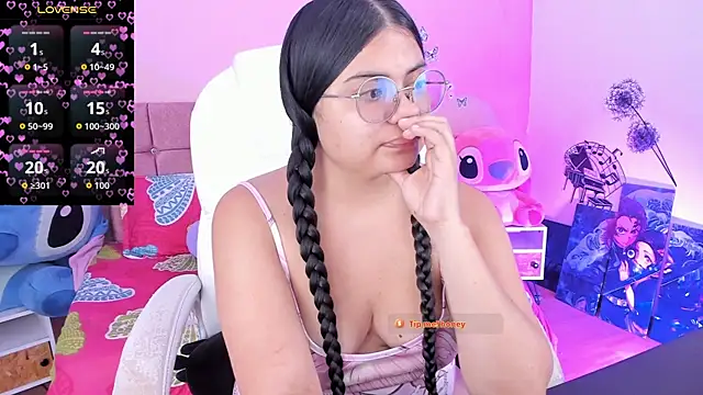 Snapshot of esmeralda112 chatting on 24, 6, 2026 esmeralda112 online show from 24, 6, 2026