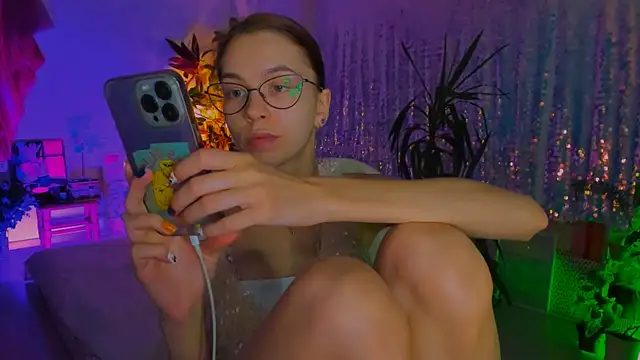 poli   online show from 28, 10, 2025