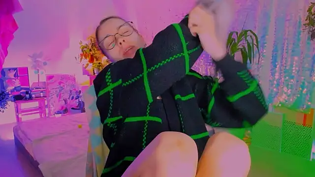 poli   online show from 10, 3, 2026