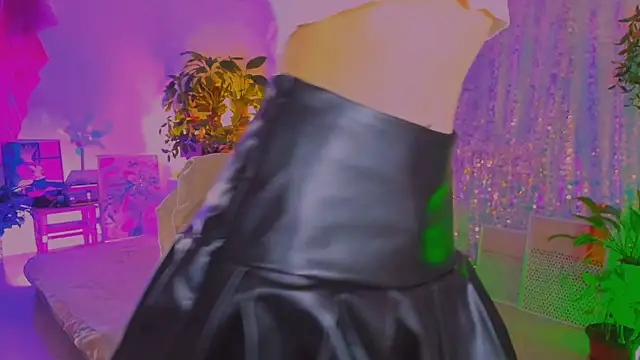 poli   online show from 13, 4, 2026