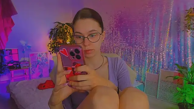 poli   online show from 14, 4, 2026