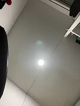 demonaughtyyy online show from 21, 4, 2026