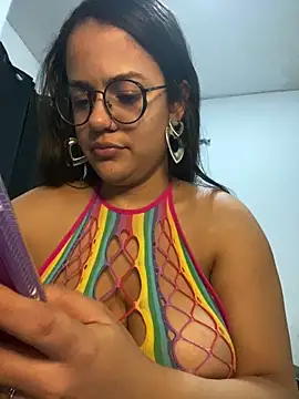 demonaughtyyy online show from 22, 4, 2026