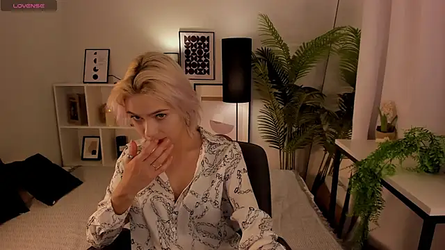AlysiaSun online show from 15, 9, 2025