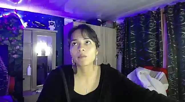 Samara Beltran online show from 23, 2, 2025