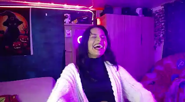 Samara Beltran online show from 27, 2, 2025