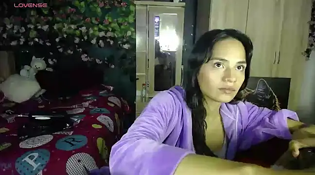 Samara Beltran online show from 21, 2, 2025