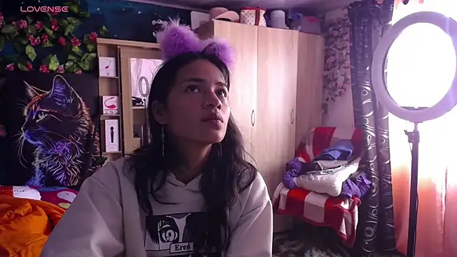 Samara Beltran online show from 17, 2, 2025