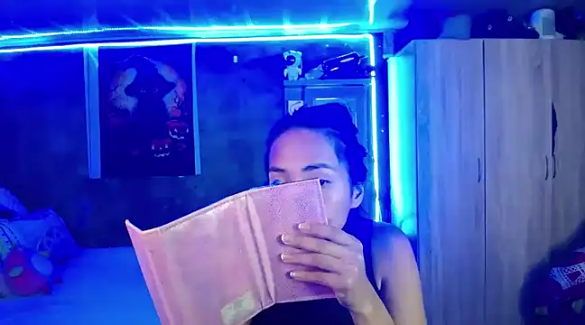 Samara Beltran online show from 27, 2, 2025