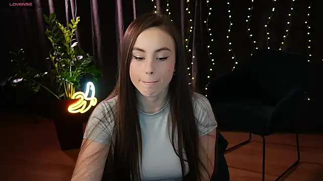 Snapshot of Elice_Dream chatting on 3, 2, 2025 Elice Dream online show from 3, 2, 2025